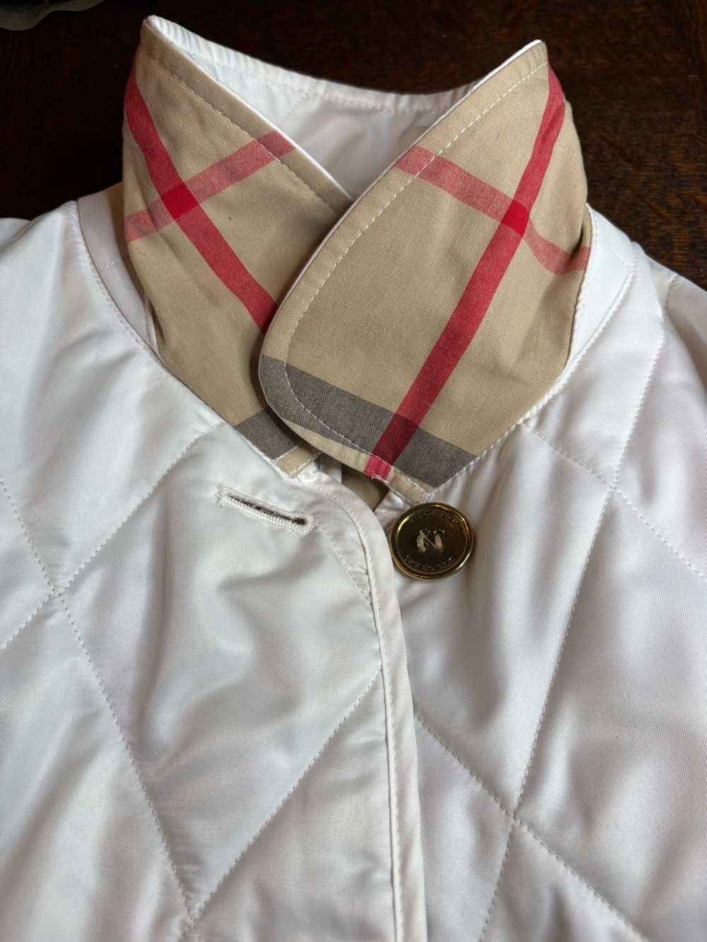 Burberry White Diamond Quilted Jacket - Size S - Iconic Nova Check Lining - Picture 9 of 9